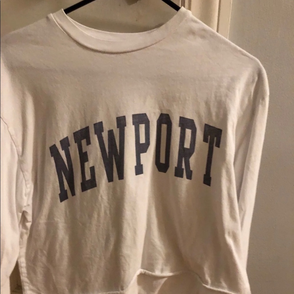 Brandy Melville Cropped Long Sleeve Shirt